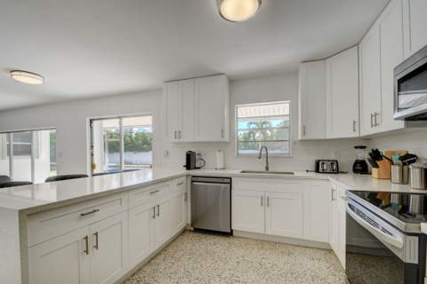 1171 Bimini Lane, West Palm Beach FL - photo 9 of 61