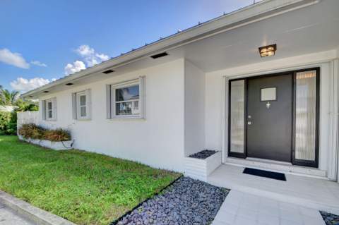 1171 Bimini Lane, West Palm Beach FL - photo 15 of 61