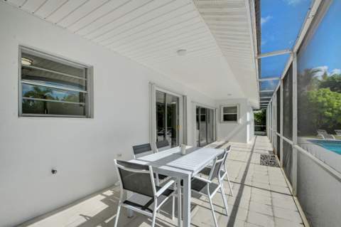 1171 Bimini Lane, West Palm Beach FL - photo 17 of 61
