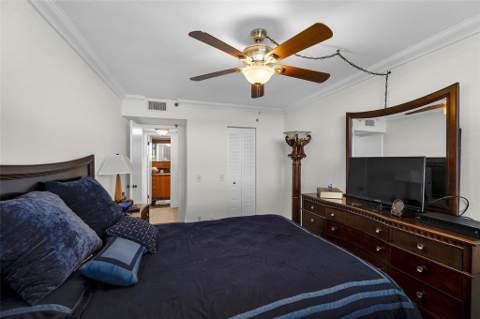 105 Lake Emerald Drive #711, Oakland Park FL - photo 24 of 29