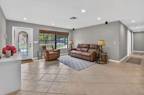 4746 Canal Drive, Lake Worth FL - photo 8 of 71