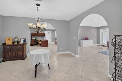 4746 Canal Drive, Lake Worth FL - photo 23 of 71