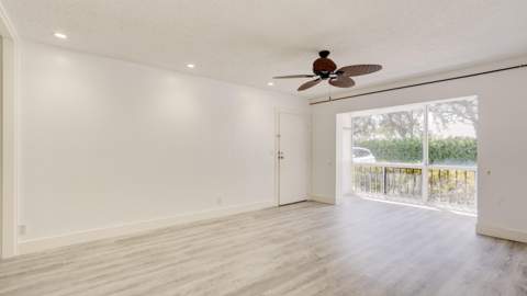 6207 Bay Club Drive #1, Fort Lauderdale FL - photo 7 of 40
