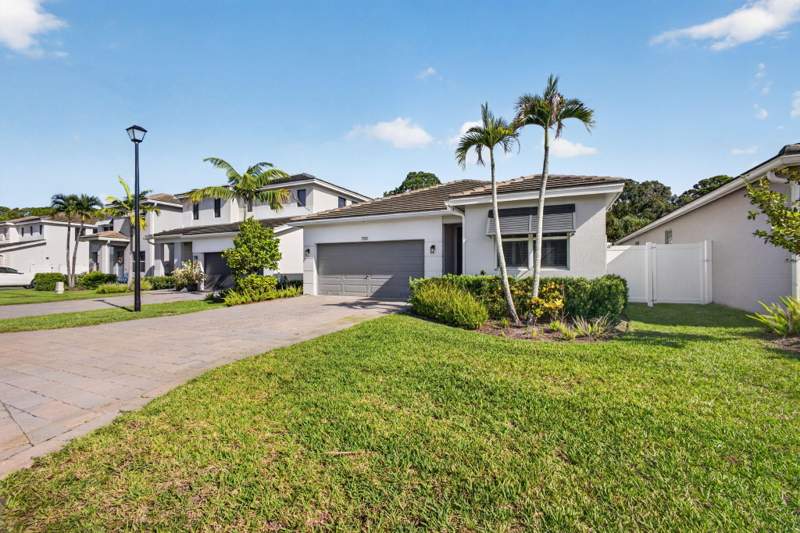 4 bedroom Single Family Residence at 7151 Rockwood Road, Reserve At Jupiter, Jupiter — photo 3