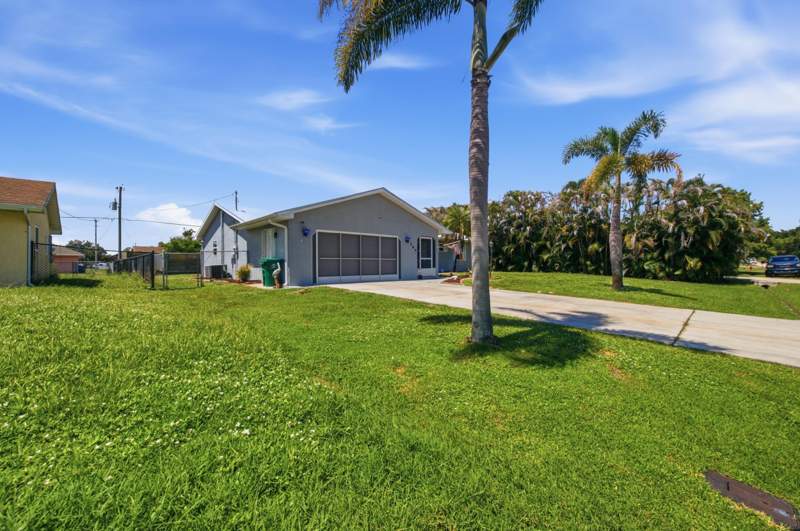 3 bedroom Single Family Residence at 1264 SE Ladner Street, Port St Lucie Section 1, Port St. Lucie — photo 3