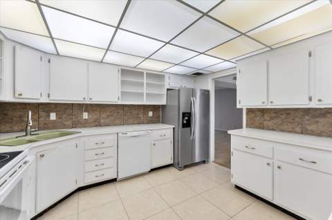 501 SW 11th Place #418, Boca Raton FL - photo 8 of 32