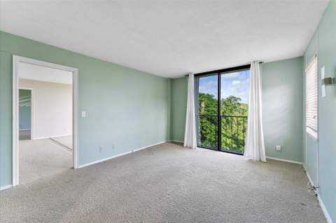 501 SW 11th Place #418, Boca Raton FL - photo 18 of 32