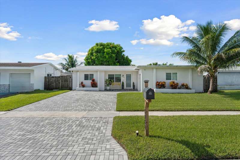 3 bedroom Single Family Residence at 8980 NW 25th Street, Sunrise Golf Village, Sunrise — photo 1