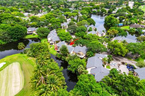 209 Wimbledon Lakes Drive, Plantation FL - photo 20 of 24