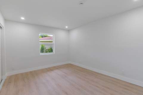 413 N Ware Drive, West Palm Beach FL - photo 15 of 25