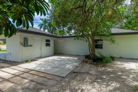 413 N Ware Drive, West Palm Beach FL - photo 22 of 25