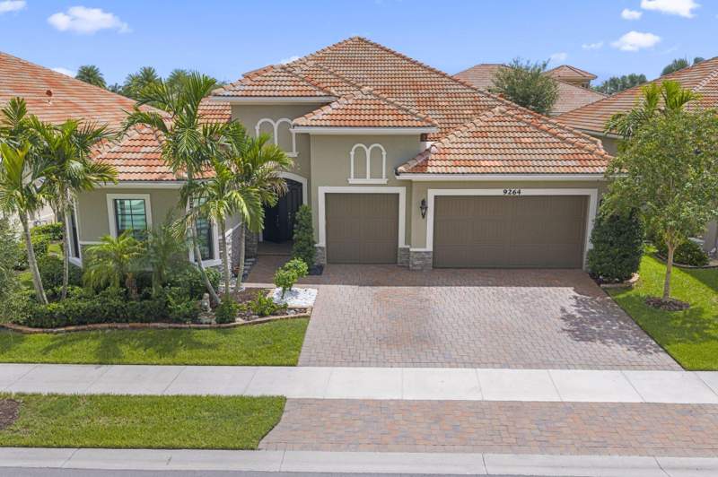 2 bedroom Single Family Residence at 9264 Porto Way, PARKLAND ROYALE, Parkland — photo 1