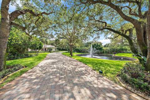 2330 Seven Oaks Lane, Palm Beach Gardens FL - photo 6 of 87