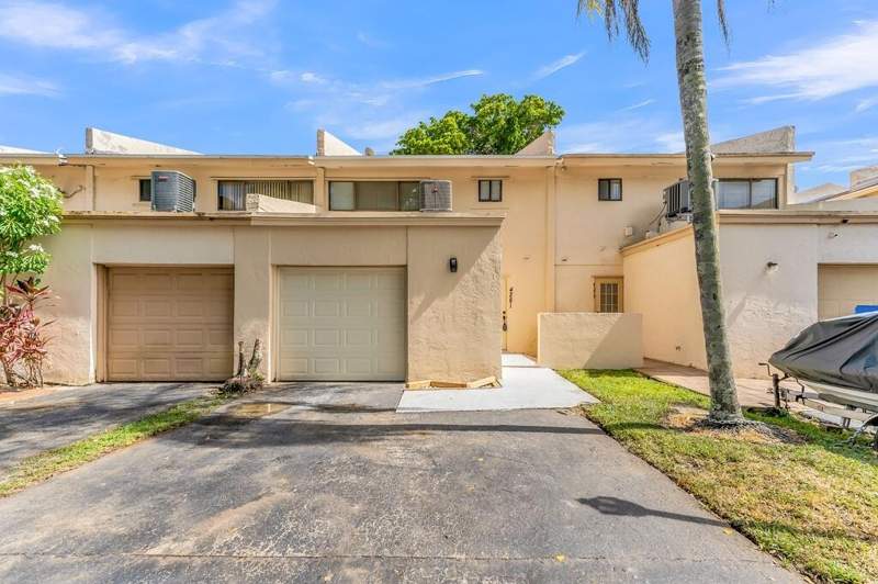 2 bedroom Townhouse at 4281 NW 76 Avenue, Colonial Lakes Villas, Davie — photo 2