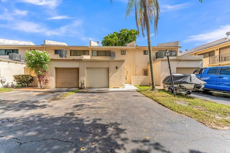 2 bedroom Townhouse at 4281 NW 76 Avenue, Colonial Lakes Villas, Davie — photo 5
