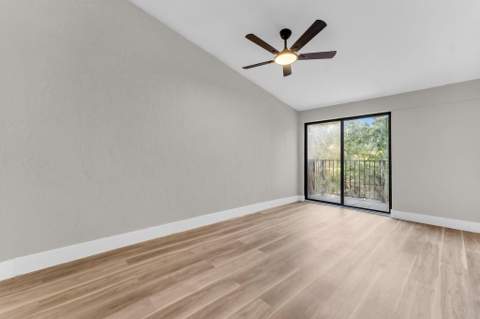 4281 NW 76 Avenue, Davie FL - photo 12 of 28