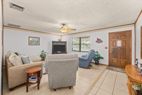 351 Baysinger Avenue, Fort Pierce FL - photo 16 of 57