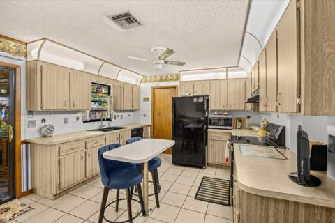 351 Baysinger Avenue, Fort Pierce FL - photo 8 of 57