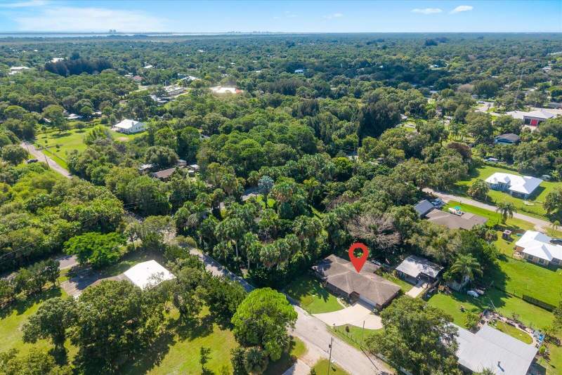 3 bedroom Single Family Residence at 351 Baysinger Avenue, Regina Palms, Fort Pierce — photo 2