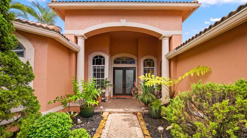 4 bedroom Single Family Residence at 4916 Forest Dale Drive, South Road Pud, Lake Worth — photo 1