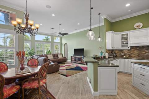 4916 Forest Dale Drive, Lake Worth FL - photo 10 of 55