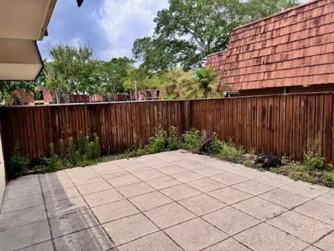 217 Live Oak Lane, Boynton Beach FL - photo 13 of 14