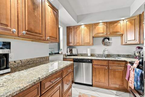 336 Golfview Road #Unit 519, North Palm Beach FL - photo 11 of 44
