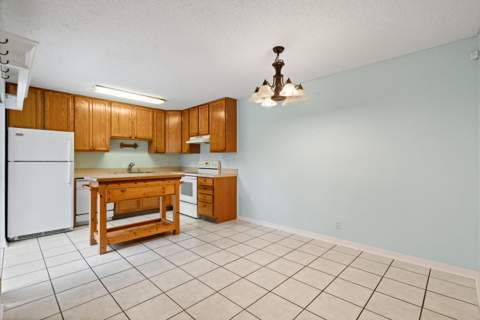 3190 SE BROOK Street, Stuart FL - photo 7 of 28