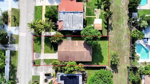 519 Evergreen Drive, Lake Park FL - photo 20 of 21