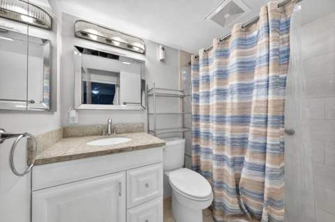 2079 Cambridge D #2079, Deerfield Beach FL - photo 16 of 25