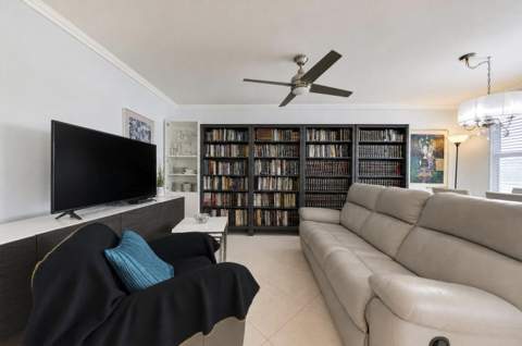 2079 Cambridge D #2079, Deerfield Beach FL - photo 12 of 25