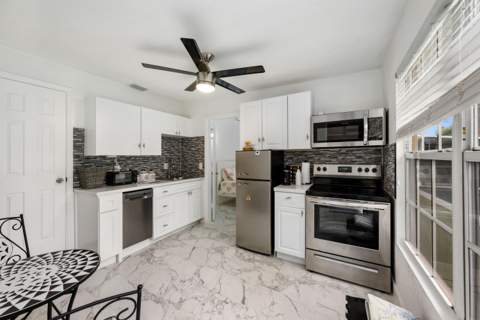 4344 Kent Avenue, Lake Worth FL - photo 24 of 39