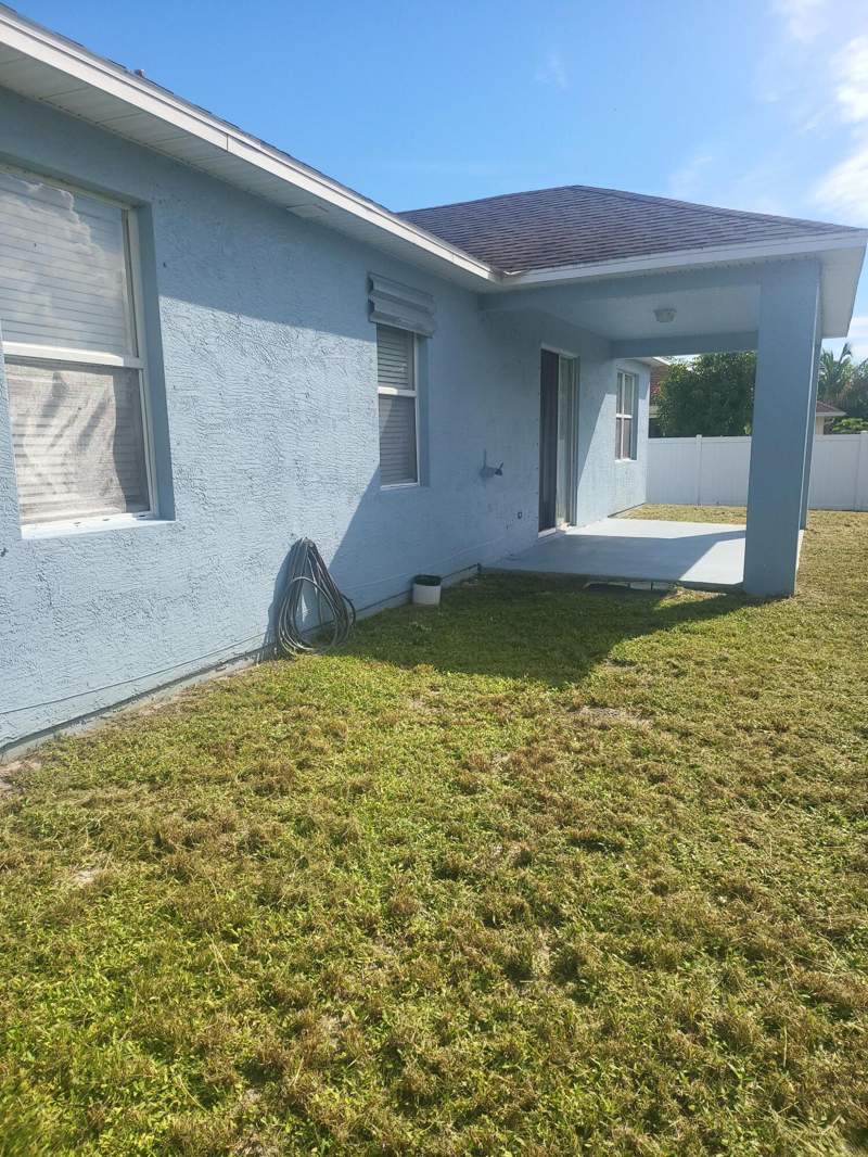 4 bedroom Single Family Residence at 558 SW Halifax Avenue, Port St Lucie Section 22, Port St. Lucie — photo 4