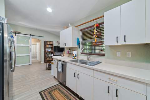 245 SW De Gouvea Terrace, Port St. Lucie FL - photo 6 of 32