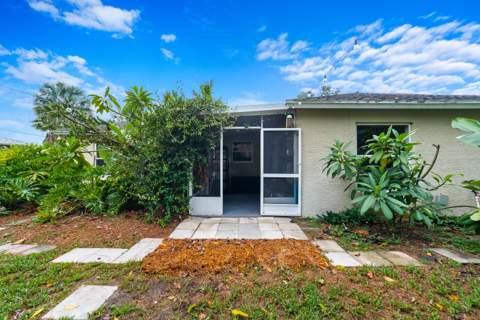 245 SW De Gouvea Terrace, Port St. Lucie FL - photo 20 of 32