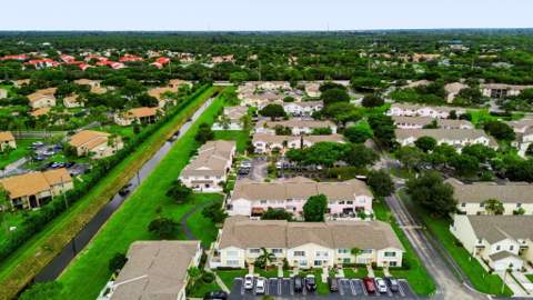 220 Foxtail Drive #G, Greenacres FL - photo 23 of 31