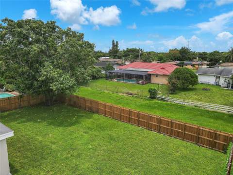 4861 NW 6th Court, Plantation FL - photo 6 of 25