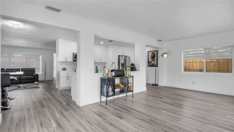 4861 NW 6th Court, Plantation FL - photo 17 of 25