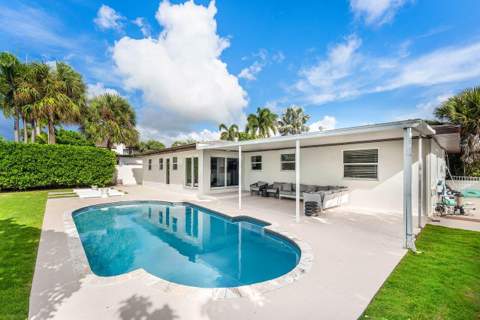 638 Shore Drive, Boynton Beach FL - photo 17 of 45
