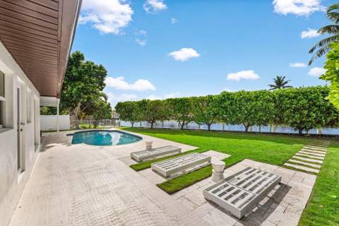 638 Shore Drive, Boynton Beach FL - photo 22 of 45