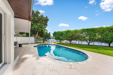638 Shore Drive, Boynton Beach FL - photo 21 of 45