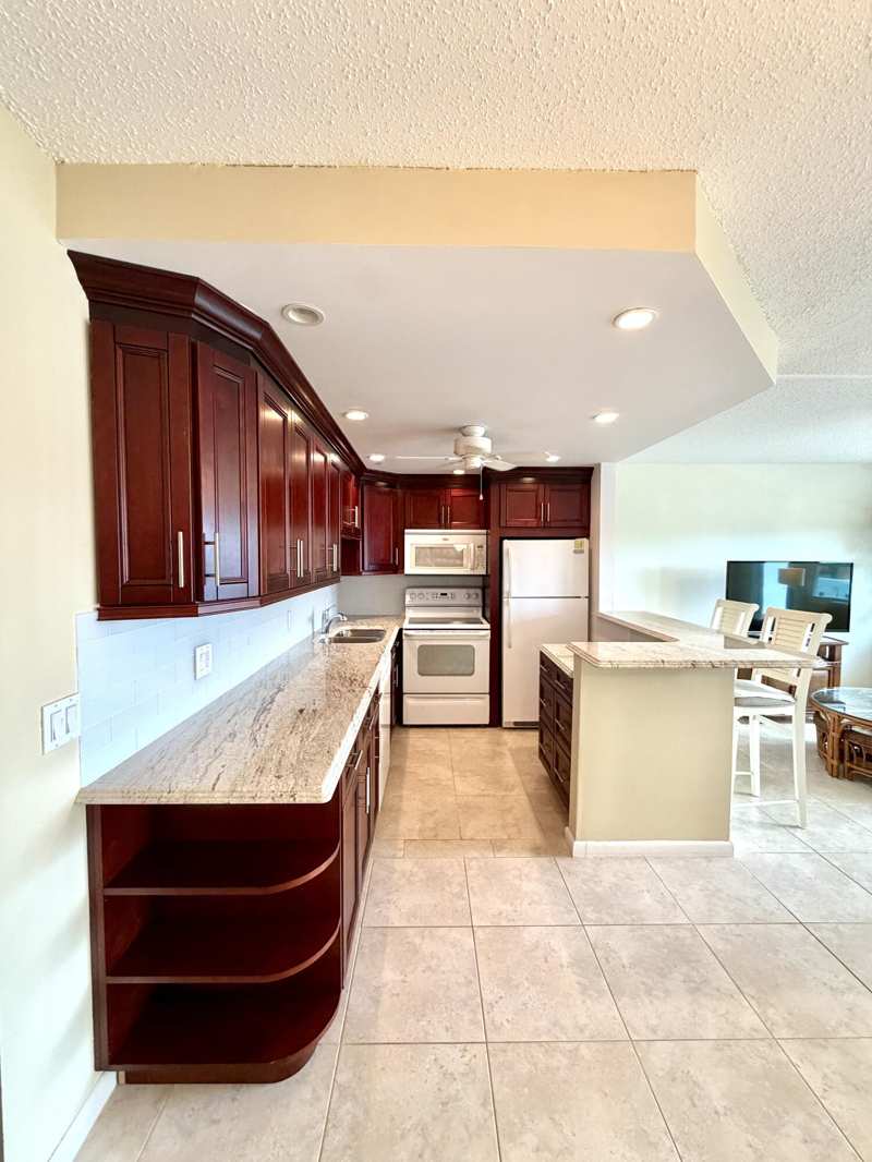 1 bedroom Condominium at 4104 Cambridge #4104, Century Village, Deerfield Beach — photo 1