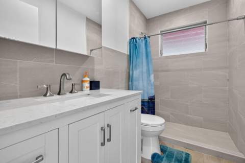 210 NE 5th Avenue, Dania Beach FL - photo 23 of 53