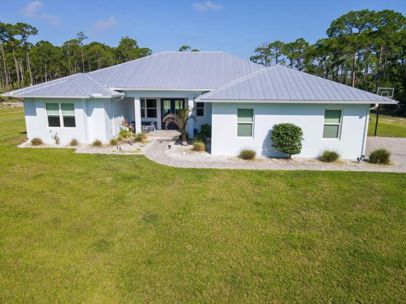 3 bedroom Single Family Residence at 5371 S 25th Street, Fort Pierce, Fort Pierce — photo 2