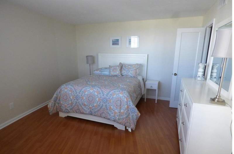 2 bedroom Condominium at 2800 N Ocean Drive #B-5c, Phoenix Towers Condo, Singer Island — photo 5