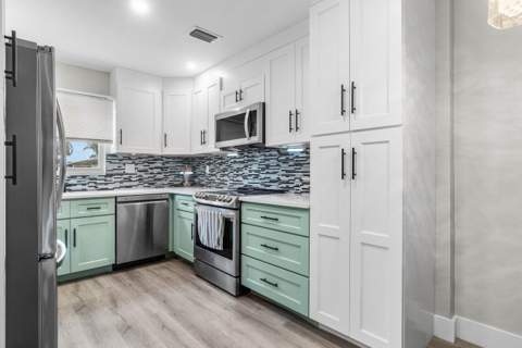 2883 Crosley Drive #F, West Palm Beach FL - photo 6 of 37