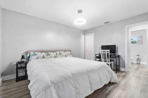 2883 Crosley Drive #F, West Palm Beach FL - photo 18 of 37