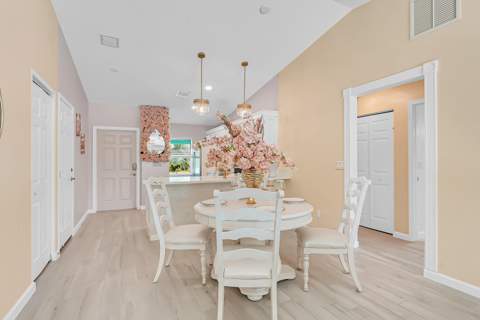 5715 SE Pine Avenue, Stuart FL - photo 6 of 19