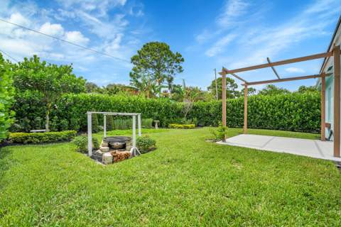 5715 SE Pine Avenue, Stuart FL - photo 18 of 19