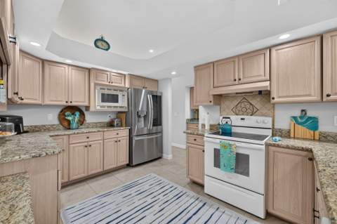 1306 SW Cottonwood Cove, Port St. Lucie FL - photo 19 of 52